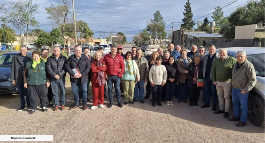 SAN CRISTÓBAL: MICHLIG CONFIRMÓ LA REPAVIMENTACIÓN DE 2 ACCESOS DE B° PALERMO Y UN NUEVO APORTE PARA EL RETECHADO DE LA ESC. N° 40